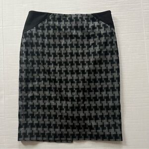 THE LIMITED Black Pencil Skirt